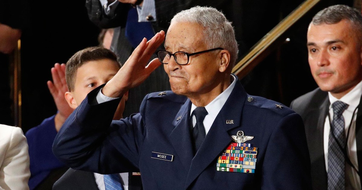 Trump honors Tuskegee airman at the State of the Union