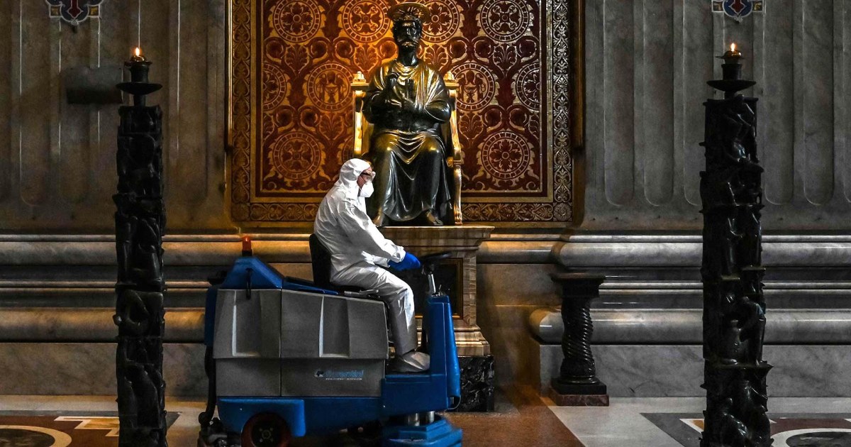 Vatican Mask St. Peter's Basilica sanitized as Vatican prepares for COVID-19 ...