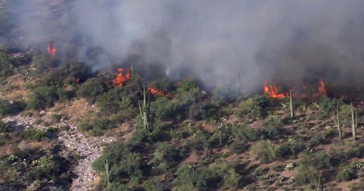 Wildfires raging near Phoenix and Tucson, Arizona