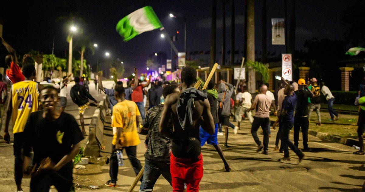 Gunshots heard as soldiers shoot at protesters in Lagos, Nigeria