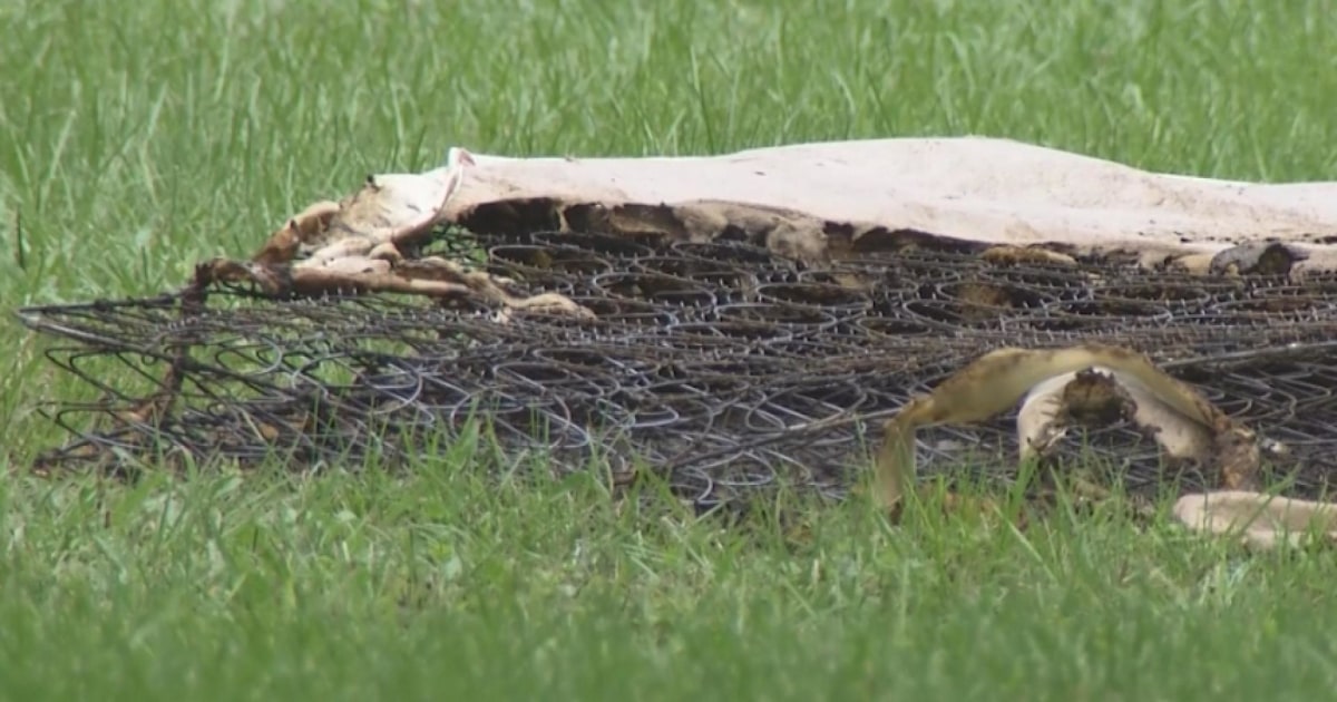 Burning mattress leads authorities to captive Florida child