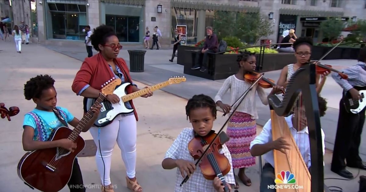The Sound of Music Family of Musicians Hits Chicago Streets
