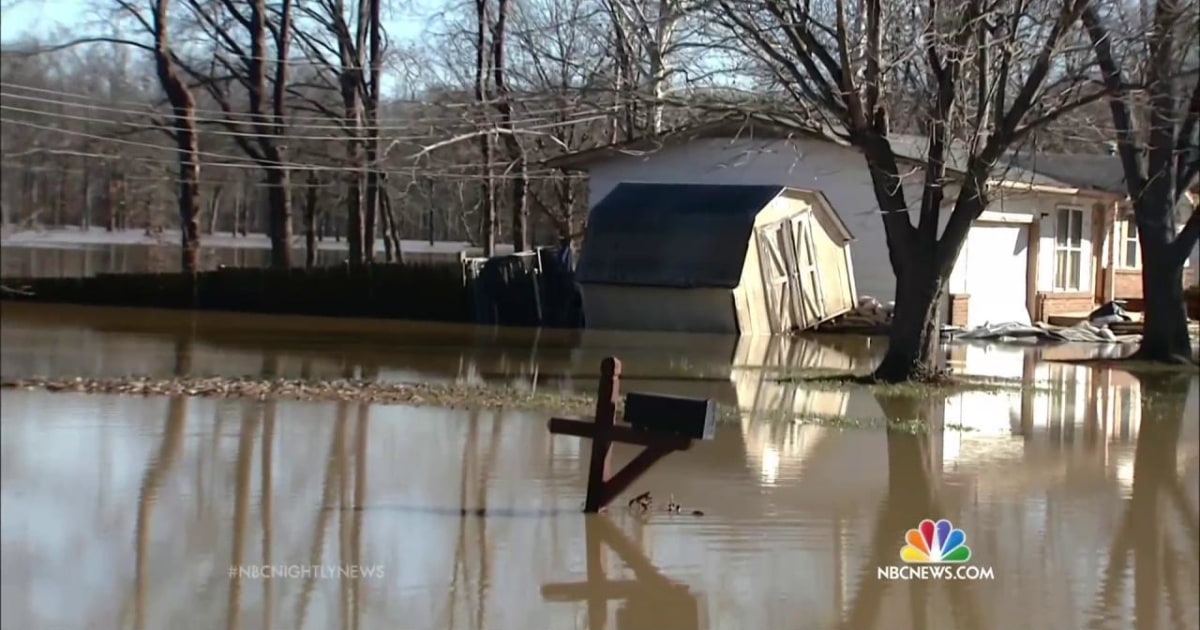 Damage and Danger Across Midwest as Flooding Begins to Recede for Some