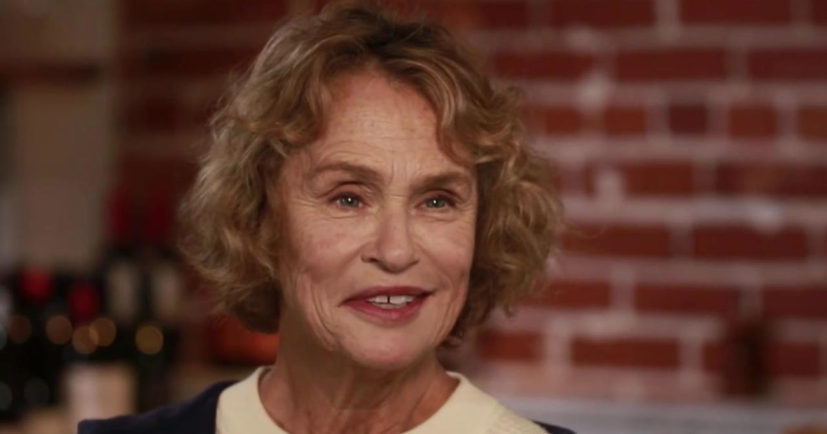 Supermodel Lauren Hutton opens up about her ‘unconventional’ beauty