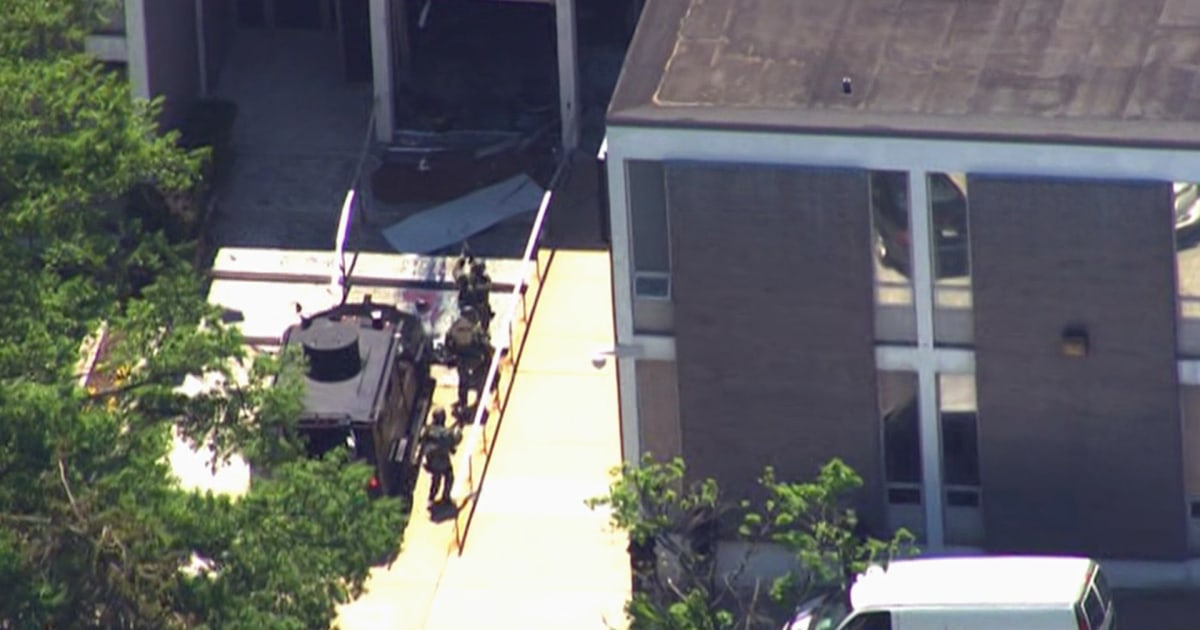 Police Enter TV Station After Man Barricades Himself Inside