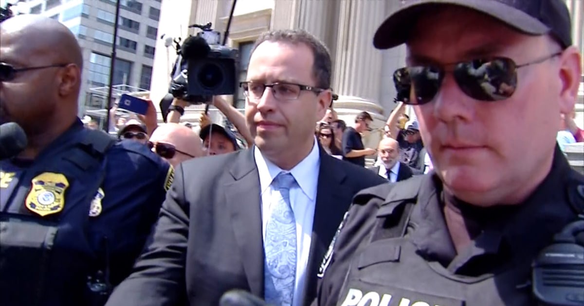 Jared Fogle to Serve at Least 5 Years for Child Porn