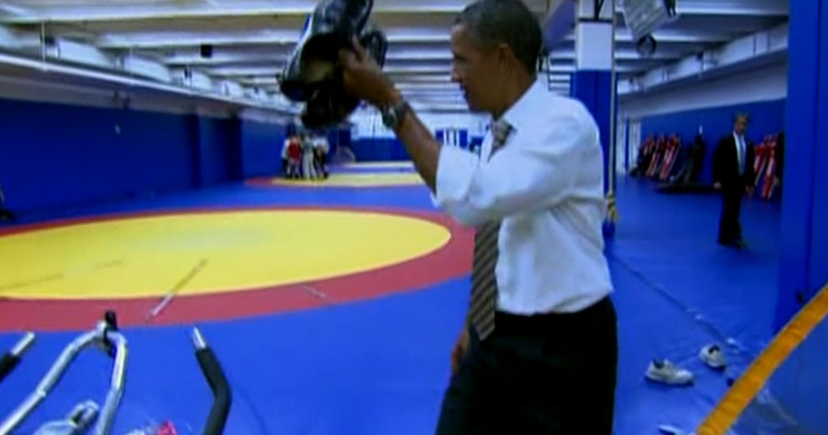 Obama Working Out Obama visits US Olympic training facility