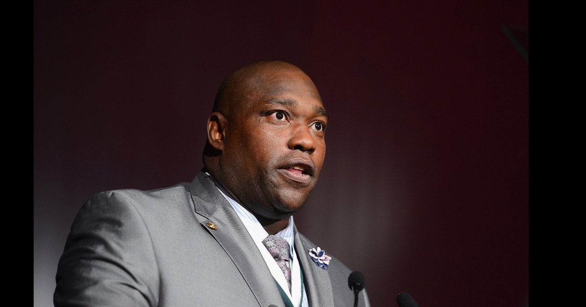 Warren Sapp Arrested for Soliciting Prostitute