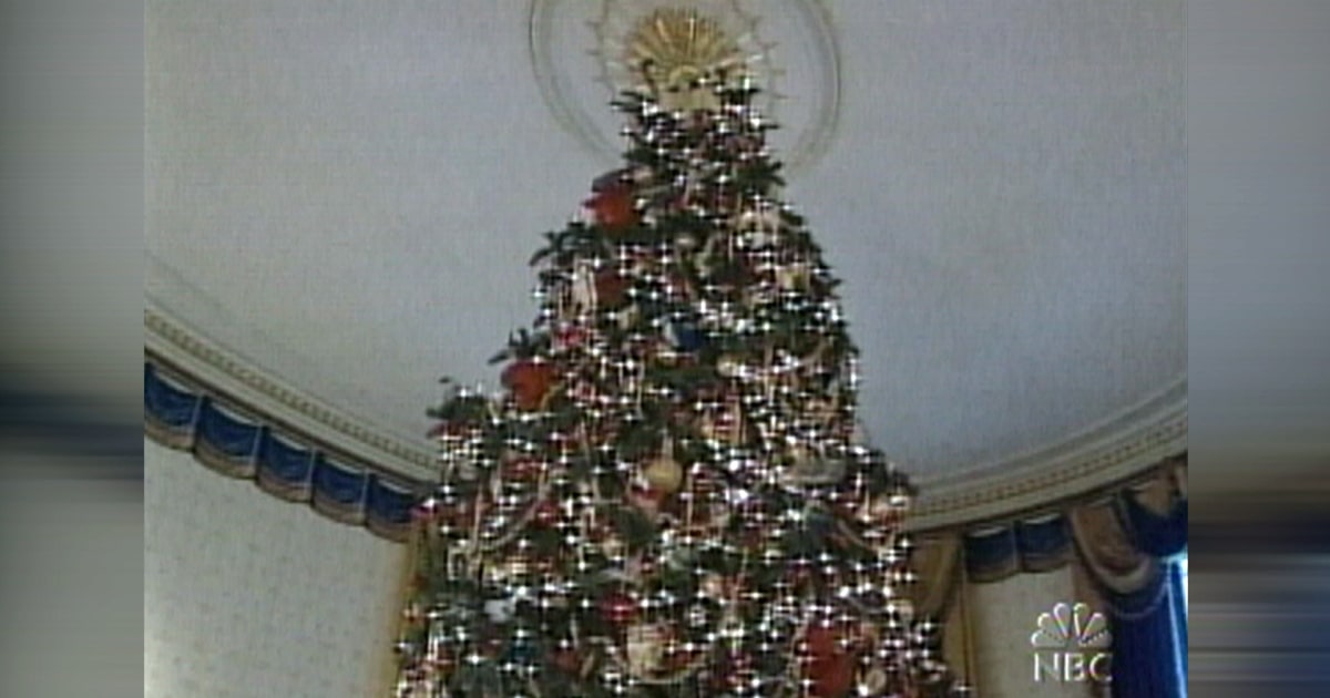 First Ladies show White House Christmas decorations