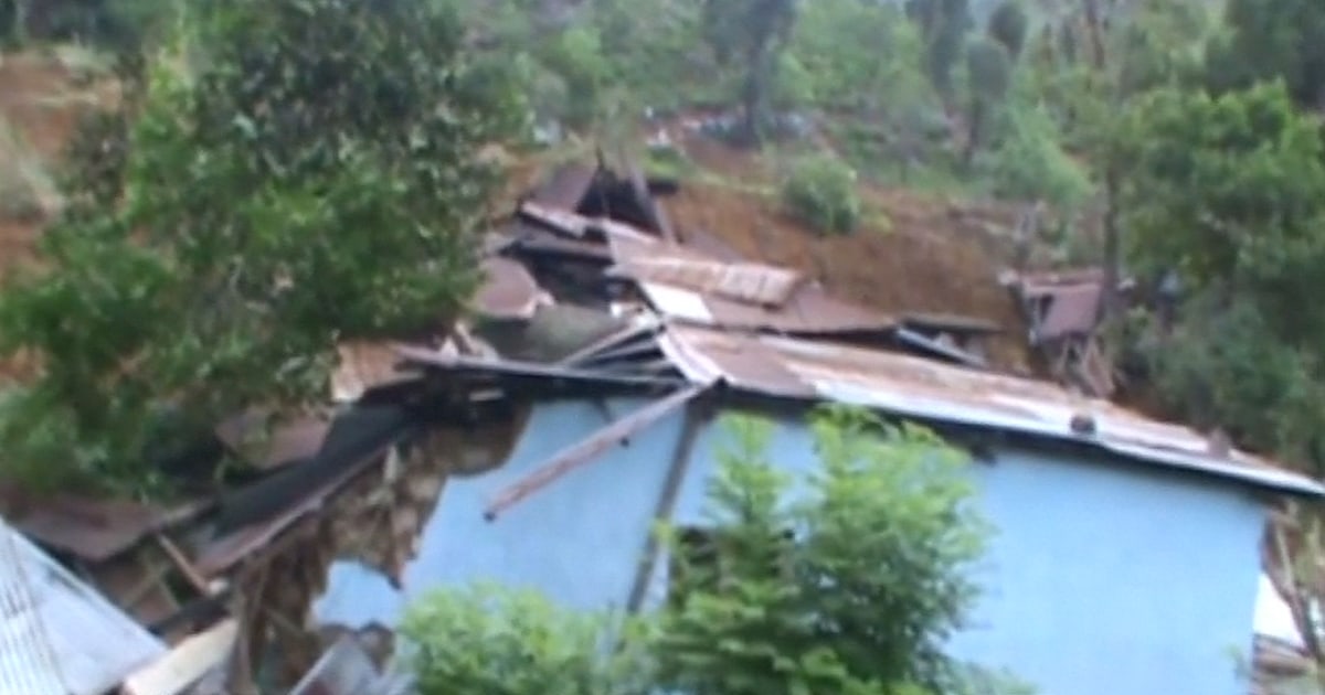 At Least Ten Dead After Landslide Buries 140 Homes In Sri Lanka