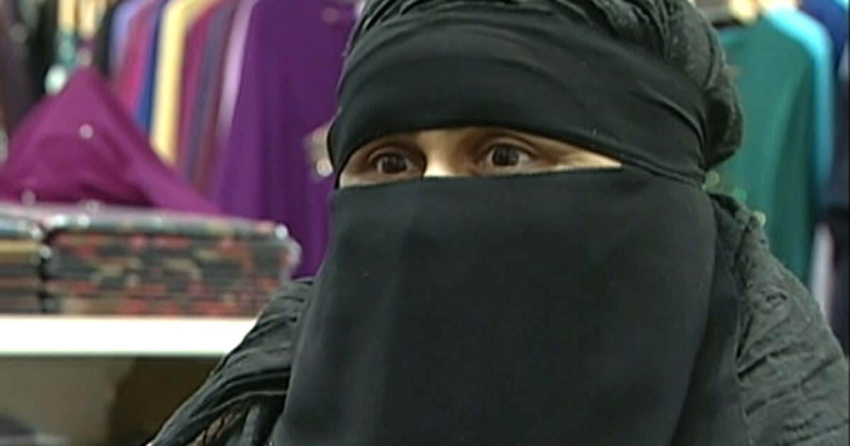 Wearing the Niqab: Why Muslim women are choosing to wear the veil  