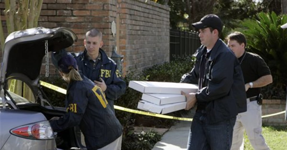 Pentagon official, others charged with spying