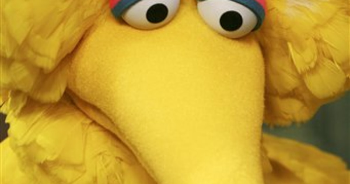 Hasbro to make Sesame Streetbrand toys