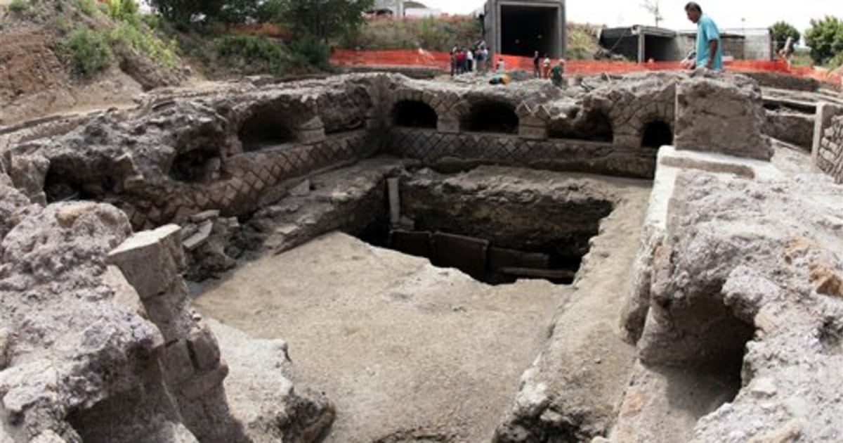 Archaeologists Excavate Ancient Tannery