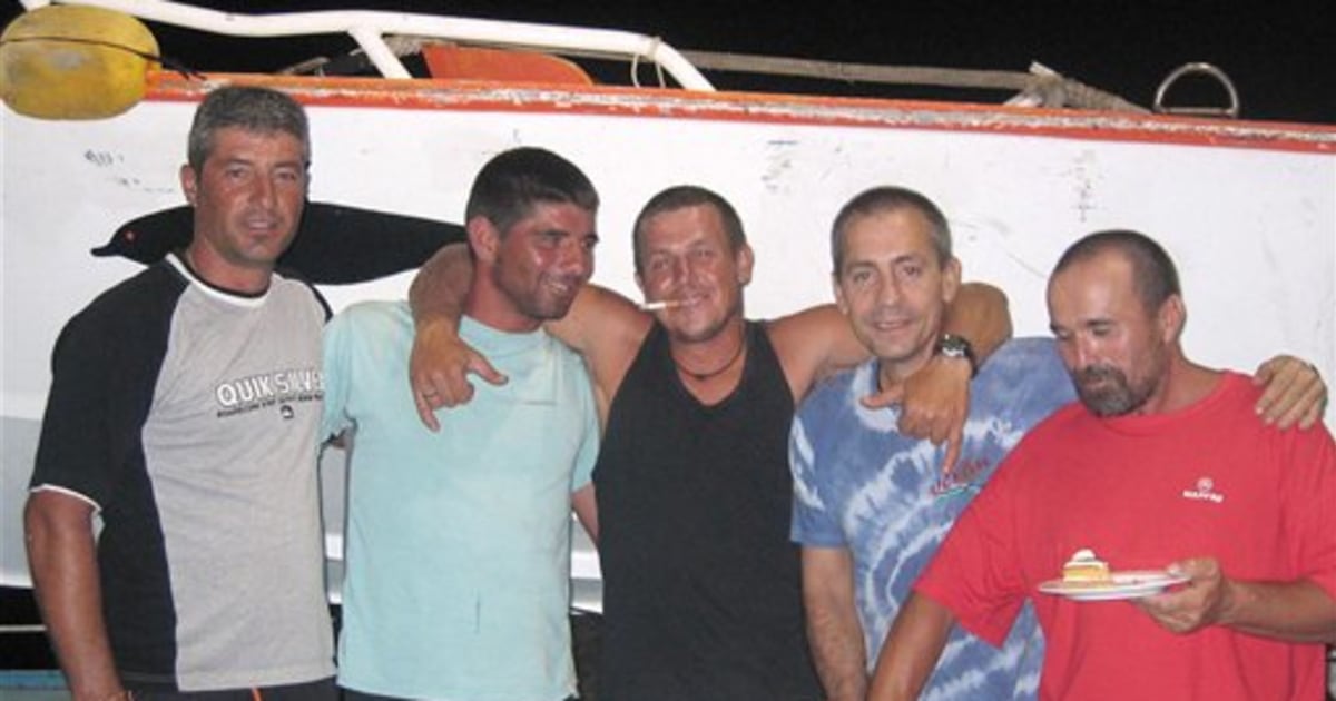 Somali pirates free 36, claim $3 million ransom