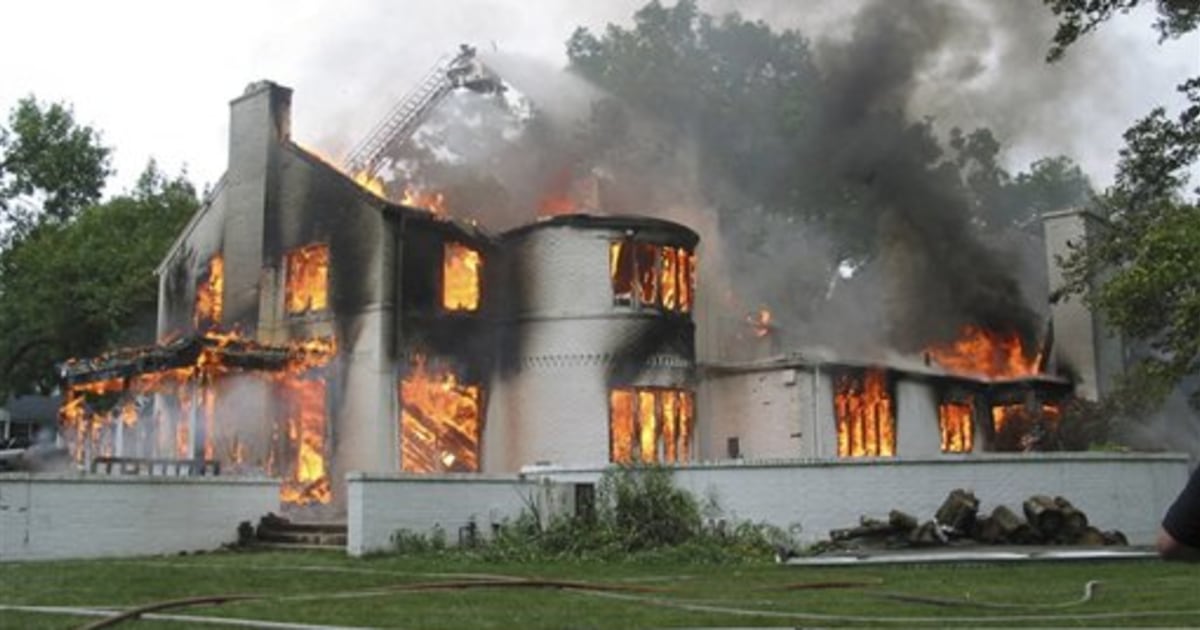 IRS: No tax deduction for burning down house
