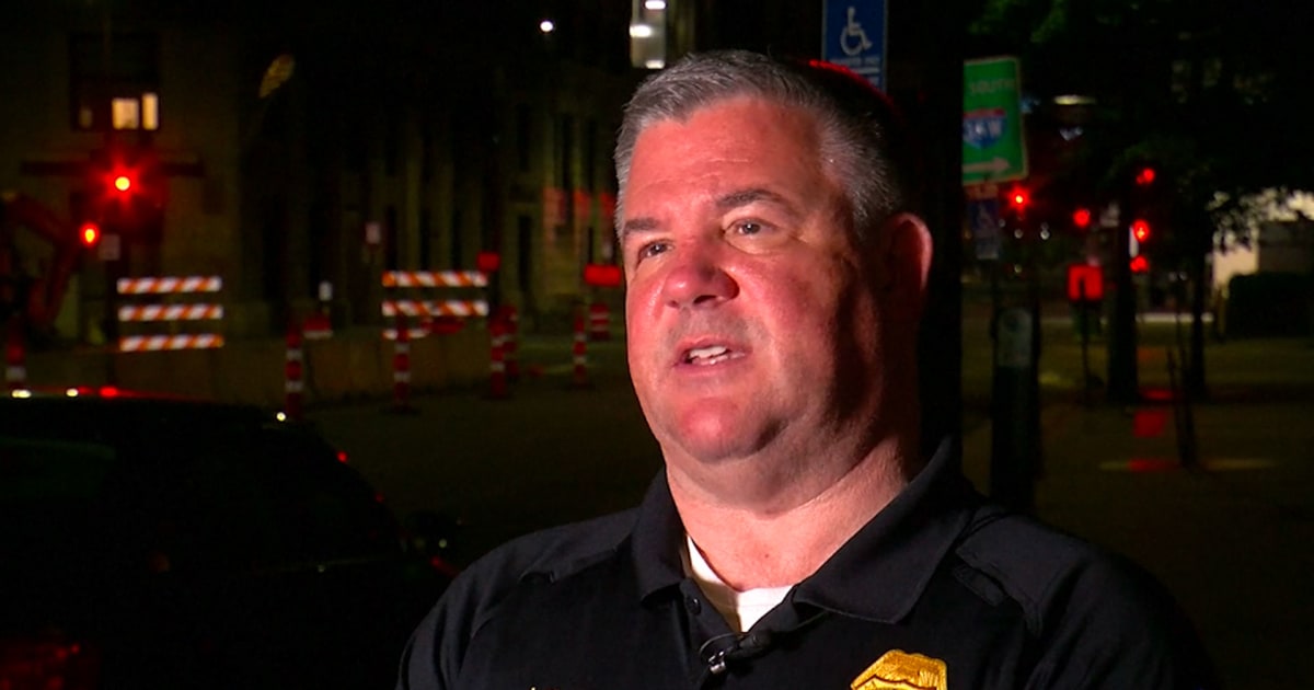 Minneapolis police search for suspects in shooting that killed two ...