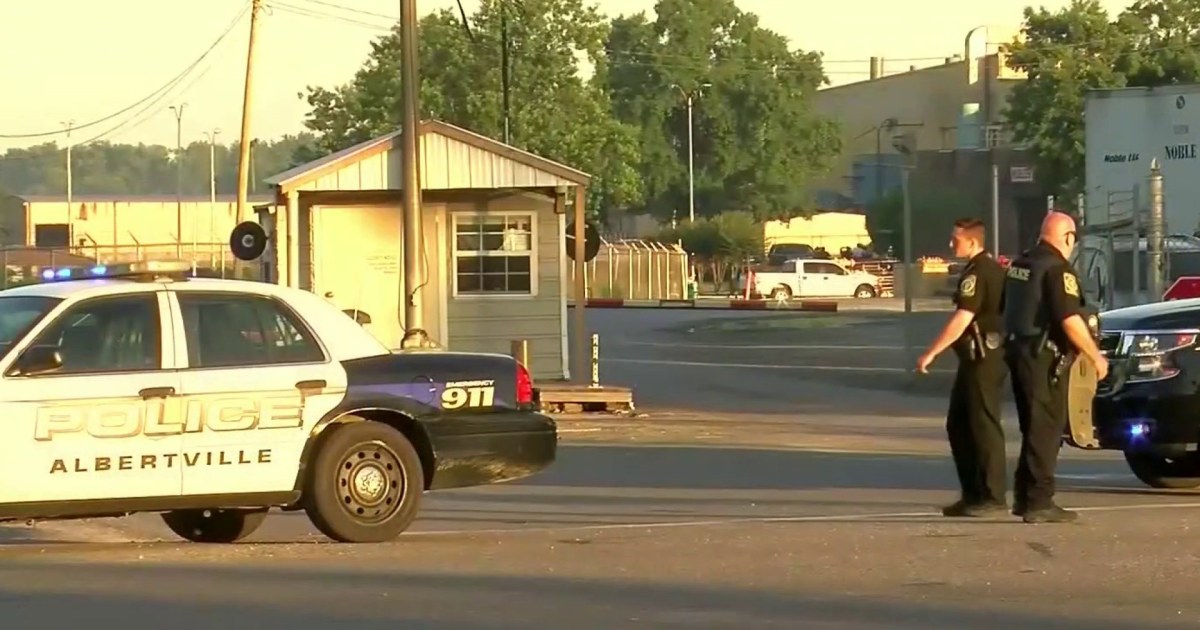 2 people killed, 2 injured in Alabama workplace shooting