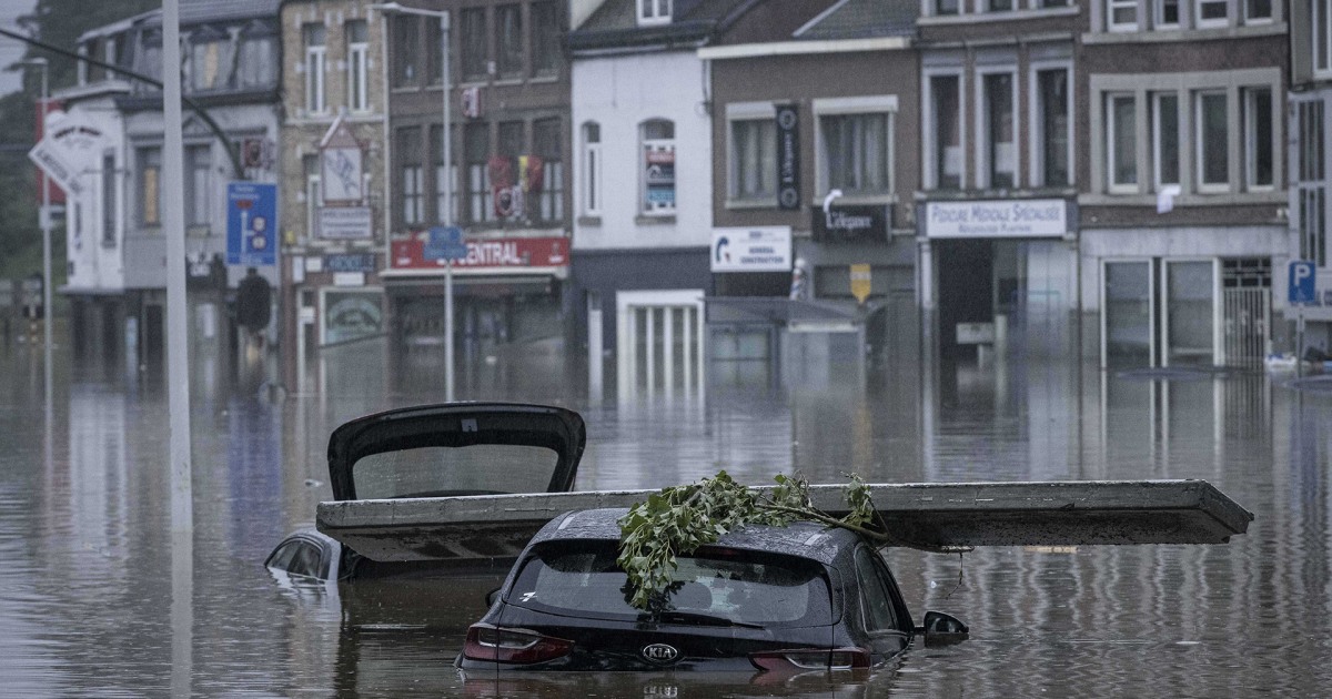 Deadly flooding causes houses to collapse in Belgium