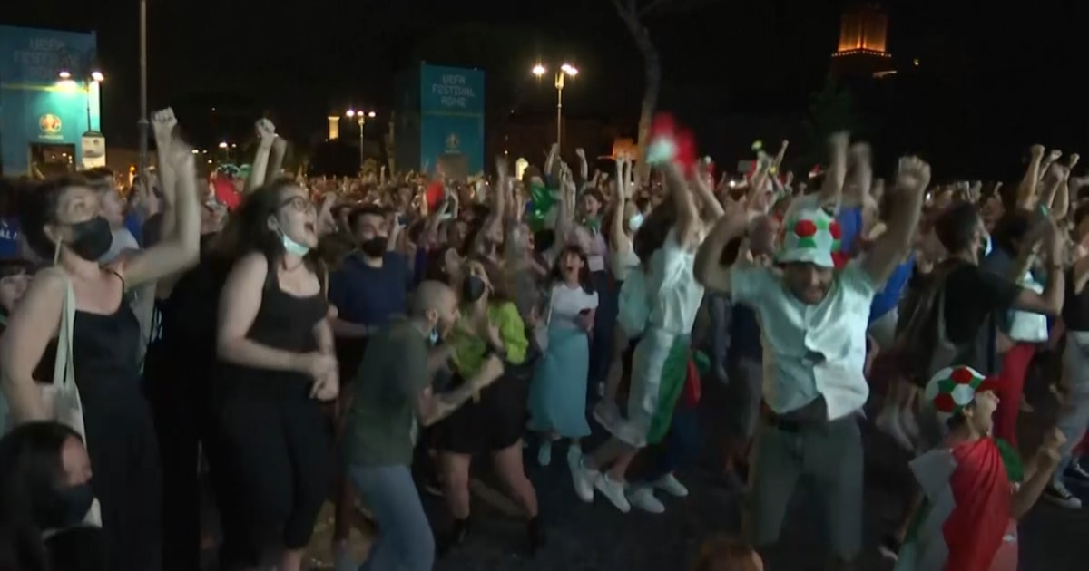 Watch: Italy fans react to winning European 2020 soccer ...