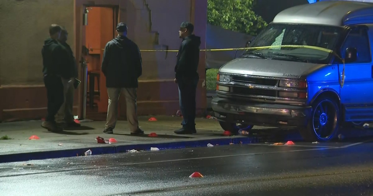 One killed, five injured in Detroit banquet hall shooting