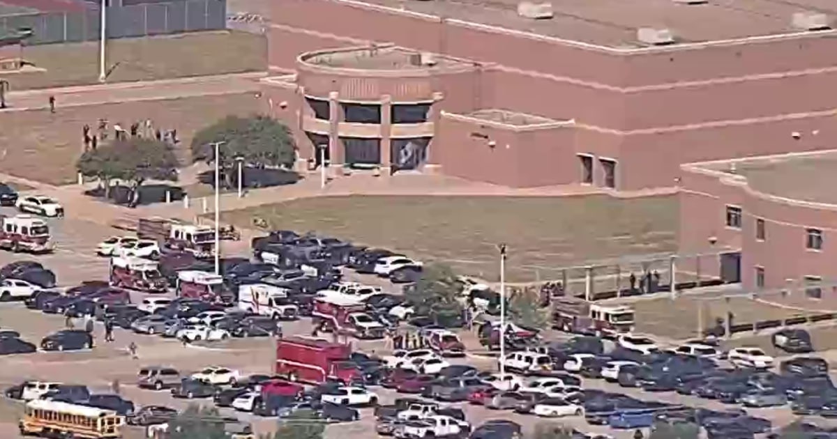 Texas high school on lockdown after reports of active shooter