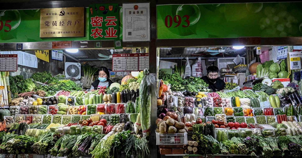 Beijing residents ignore government advice to stockpile