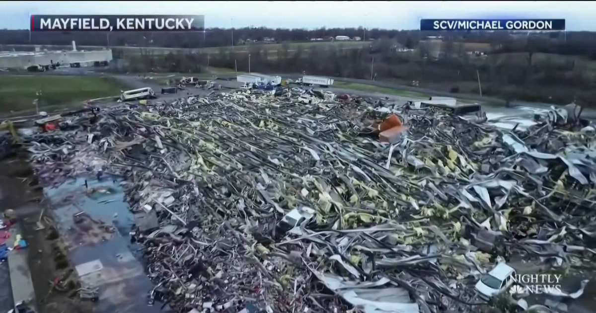 Deadly tornado hits multiple states