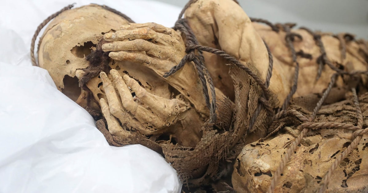 Peru's rope-bound 'Mummy of Cajamarquilla' goes