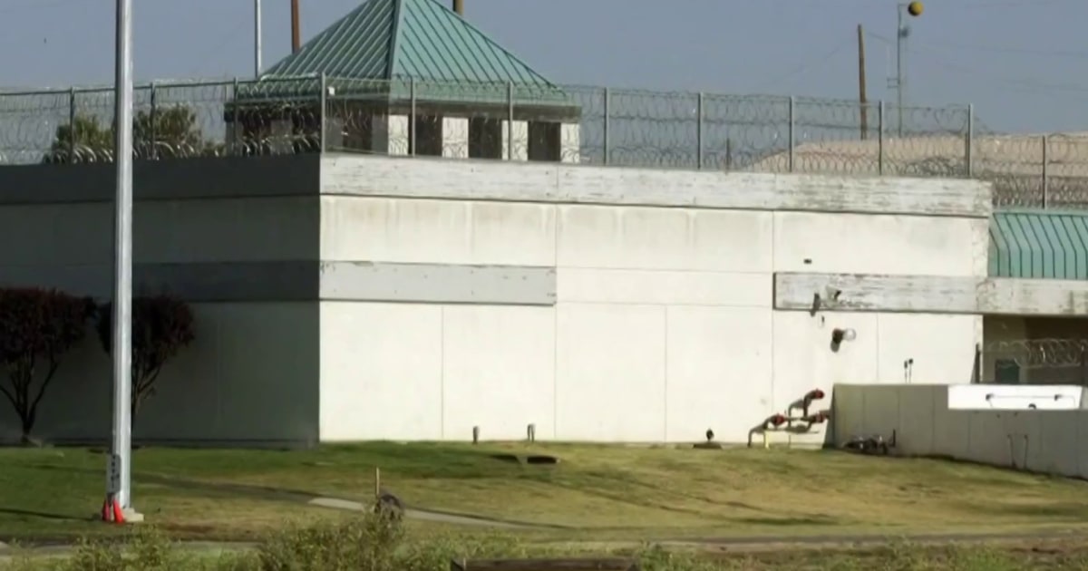 Federal prisons on lockdown after deadly fight at Texas facility