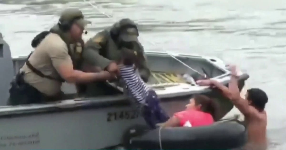 Six migrant children rescued from the Rio Grande in border crossing attempt