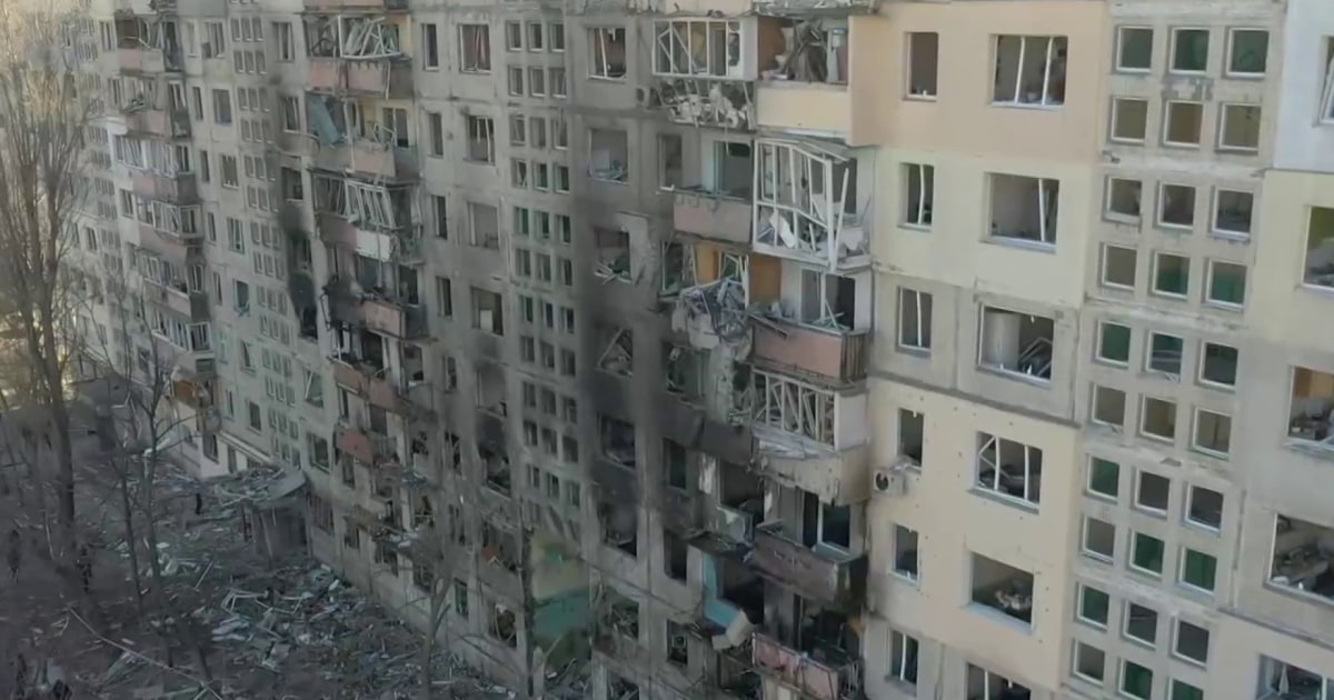 Russian invasion: Deadly attack on apartment building in Kyiv