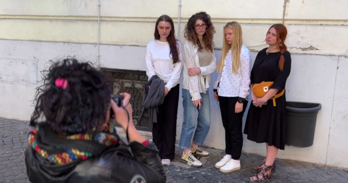 Wives, fiancée of Azov fighters tell of conditions inside besieged steel mill