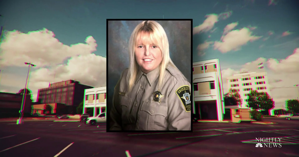 Warrant issued for Alabama corrections officer who disappeared with inmate
