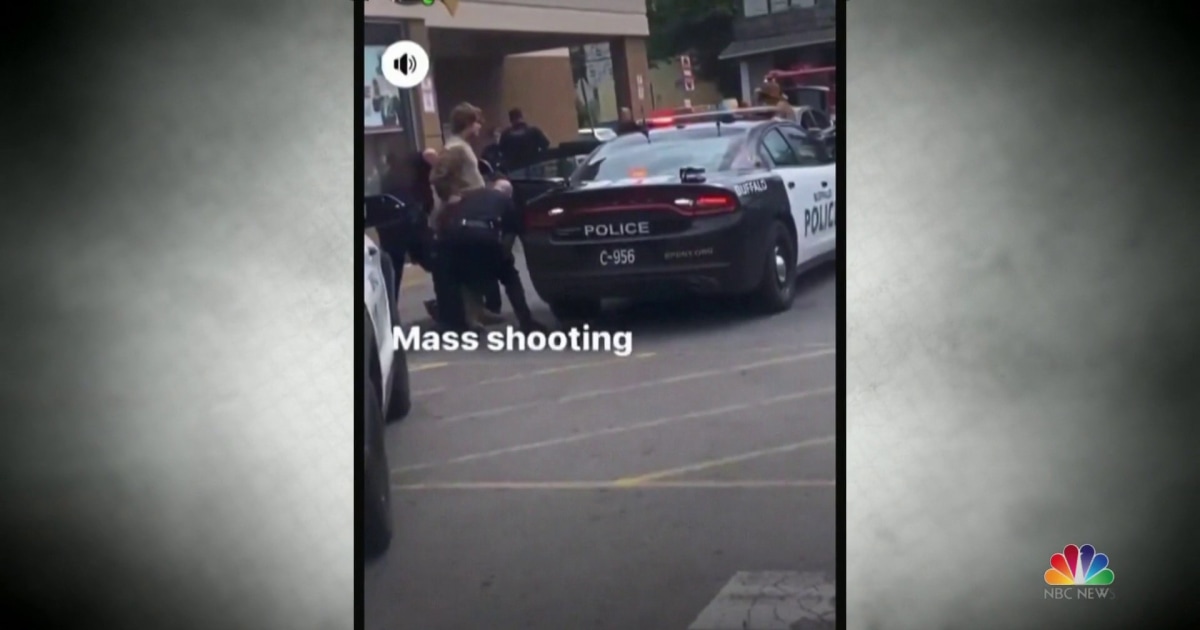 10 Killed in Buffalo supermarket mass shooting