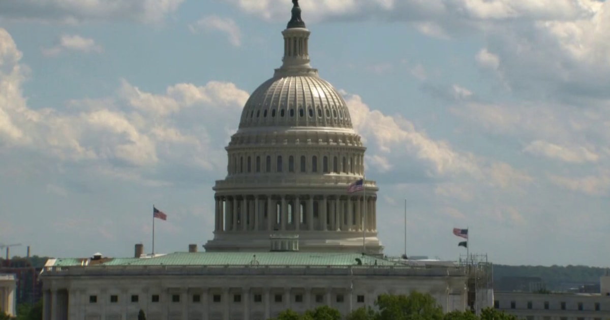 Senate passes new $40 billion Ukraine aid bill, sends to Biden