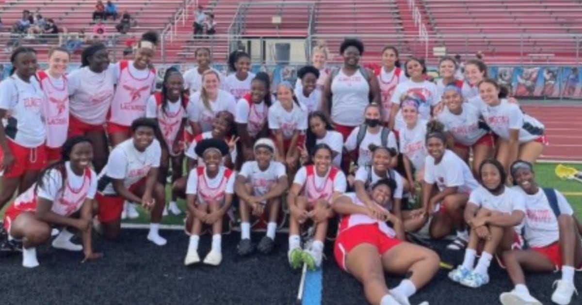 Black women's lacrosse team bus searched for drugs after pulled over in