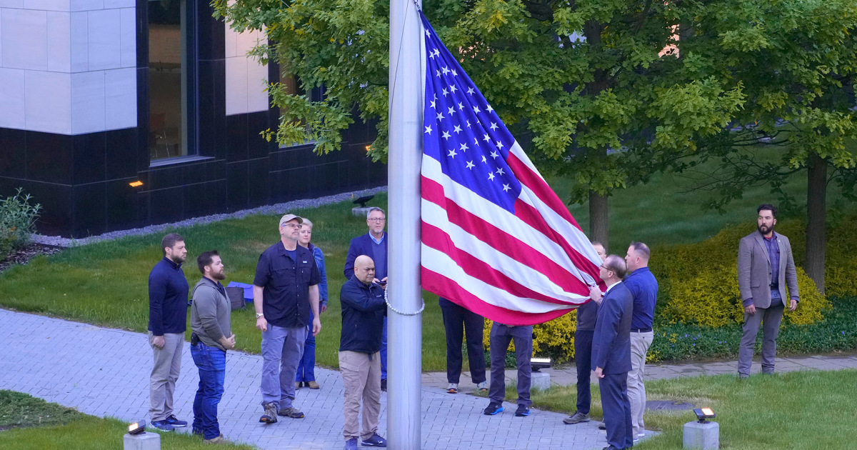 Stars and stripes raised in Kyiv as U.S. Embassy reopens