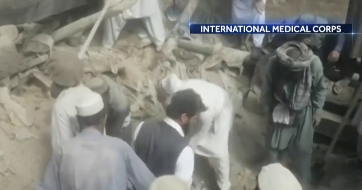 5.9 magnitude earthquake in Afghanistan kills more than 1,000 people