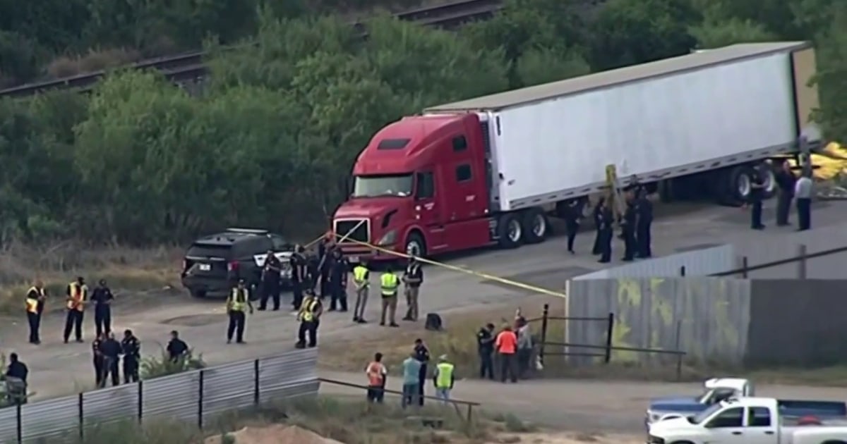 Dozens of migrants found dead in abandoned truck in Texas