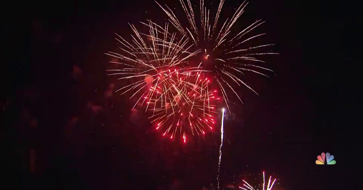 Severe thunderstorms disrupt air travel during the 4th of July weekend