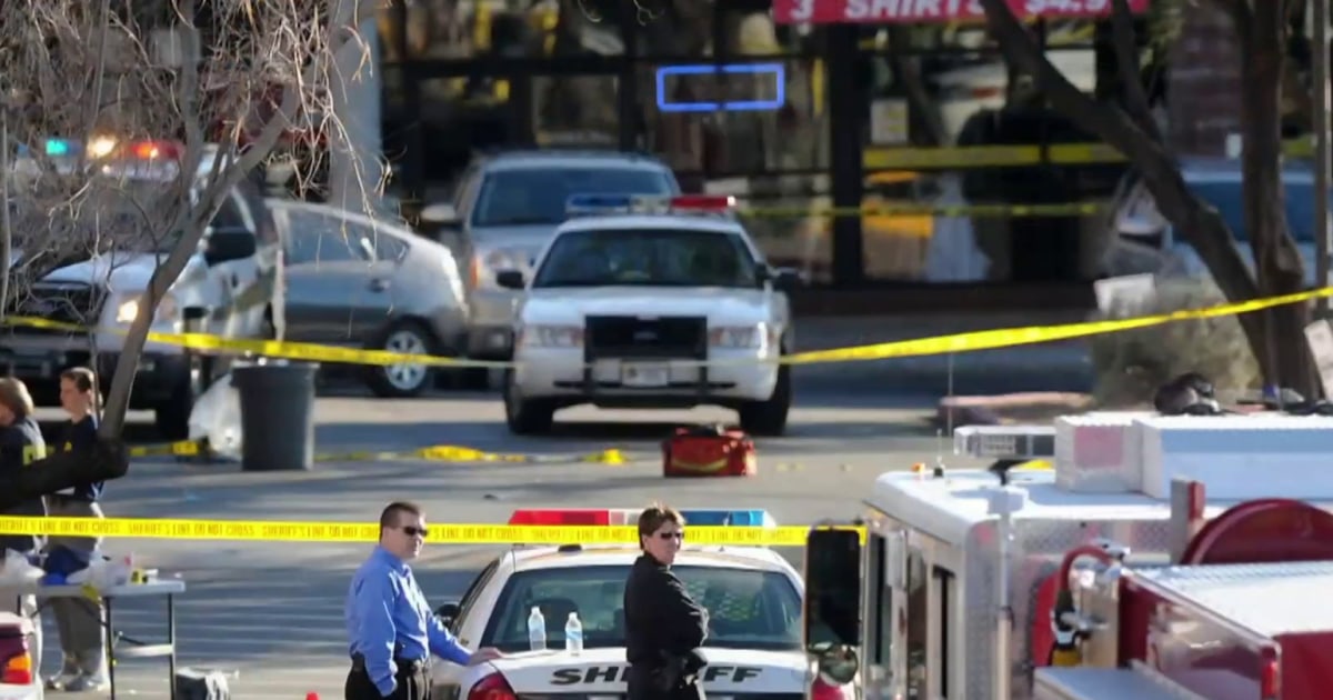 New Arizona law makes it illegal to record video of police officers within eight feet