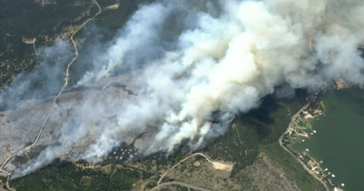 Wildfire in Texas scorches 500 acres as crews continue to battle the blaze