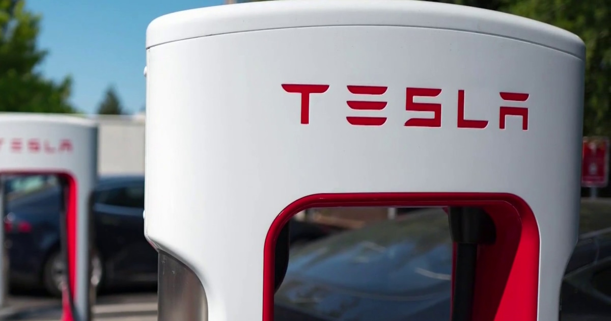 Elon Musk sells $6.88 billion worth of Tesla stock amid Twitter legal ...