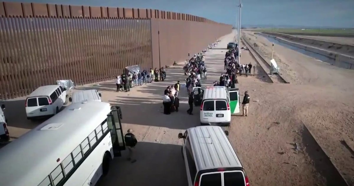 Recordbreaking two million migrants encountered at U.S. southern border