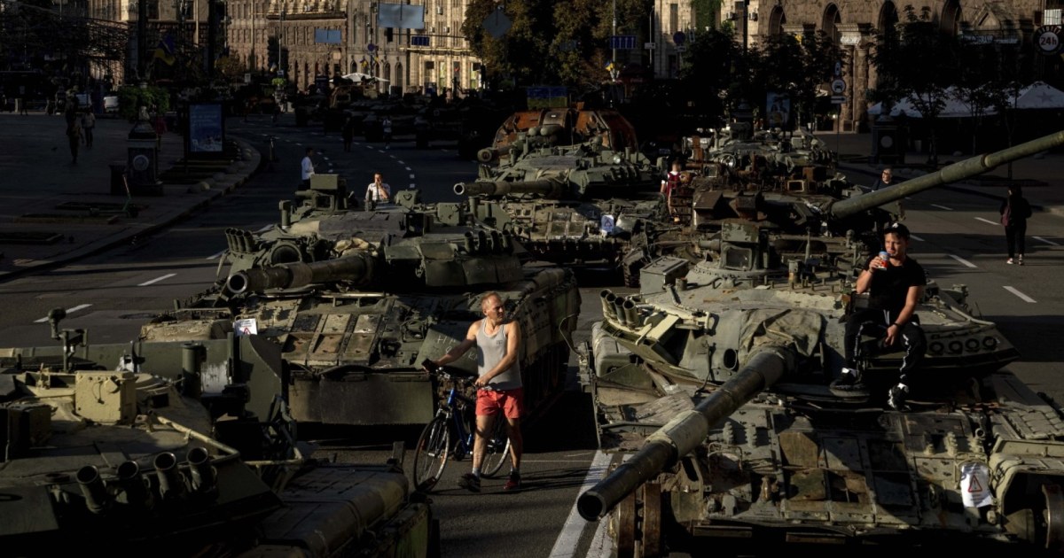 How Ukrainians are marking Independence Day amid fears of potential attacks