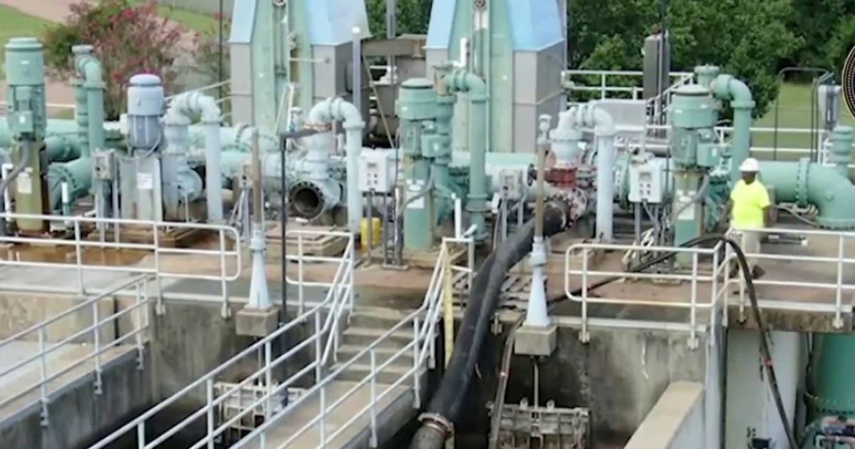 Jackson, Mississippi water crisis impacting 180,000 people