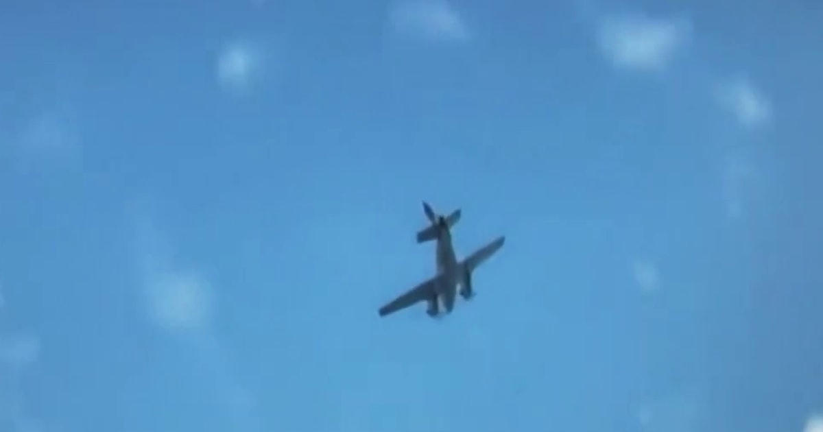 Suspect that threatened to fly plane into Walmart was airport employee