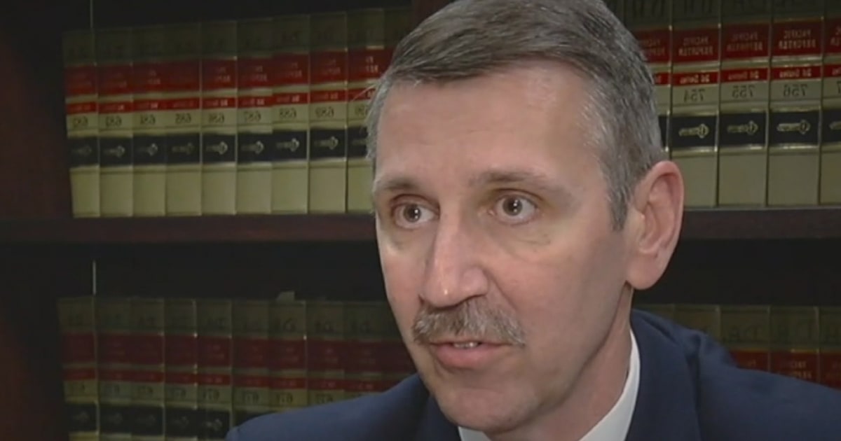 Oklahoma district attorney stabbed, daughter arrested