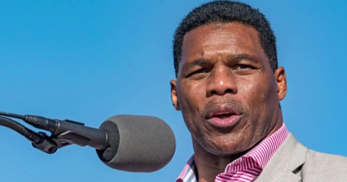 Trump Contemplates Major Cabinet Shakeup as Midterm Clock Ticks